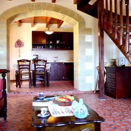 Hotel Sevi Small